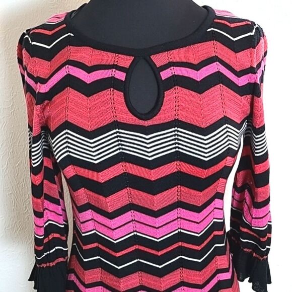 Sangria Multi-Colored Wavy Striped Sweater Dress, Size Medium, NWOT - Picture 2 of 8